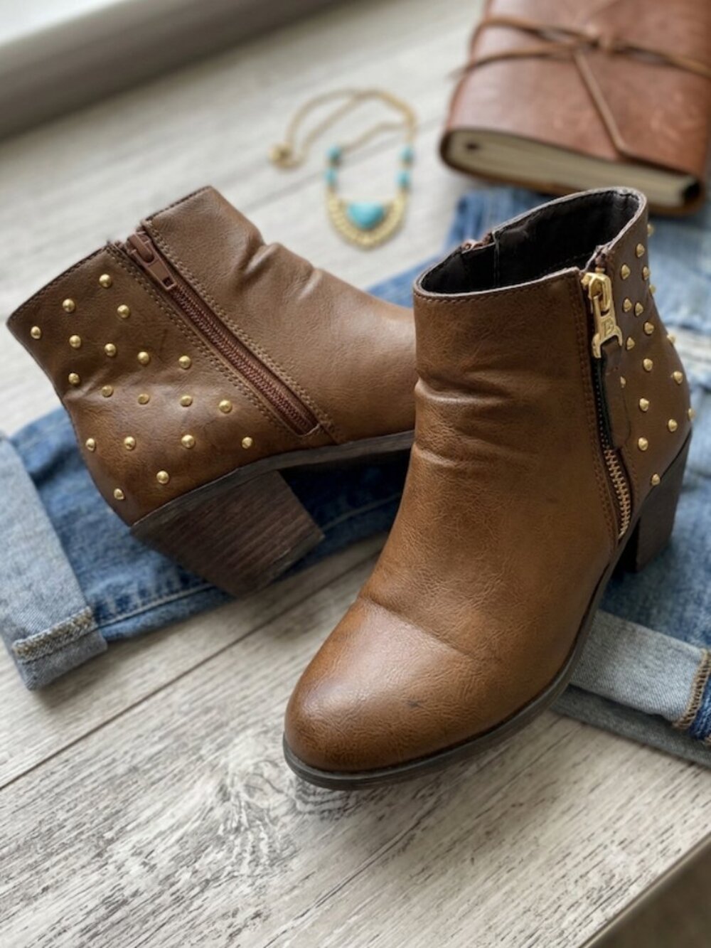 Bakers Brown Ankle Boots Studded Western Biker Booties Women's Size 7
